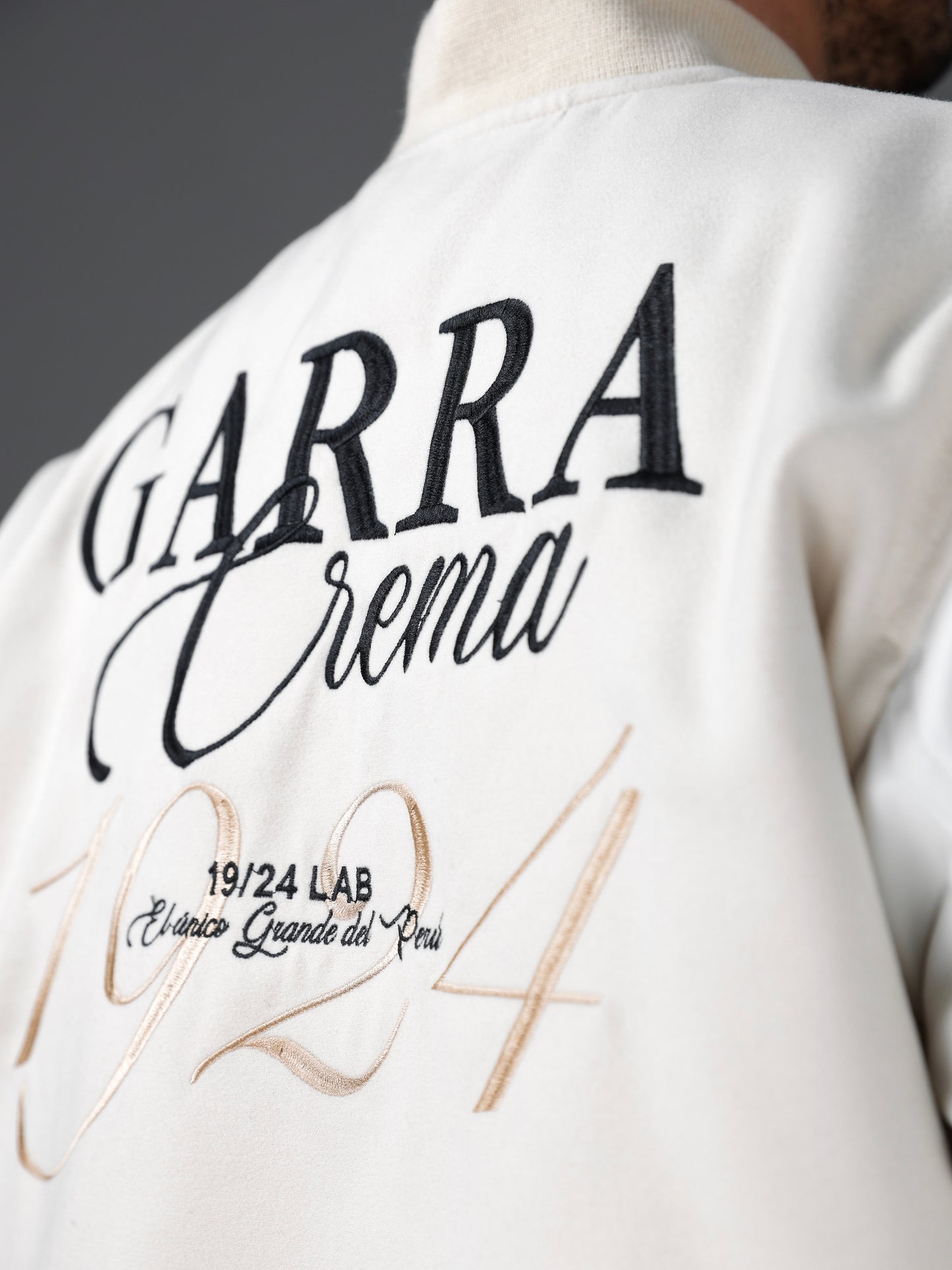 VARSITY JACKET GARRA CREMA